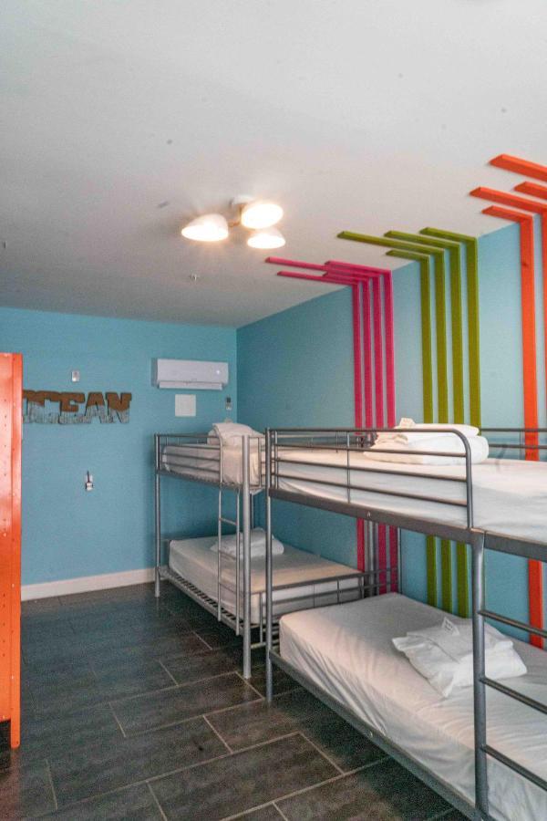 Beds N' Drinks Hostel Маями Бийч Екстериор снимка